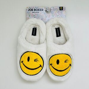 JOE BOXER White Yellow Mr. Winkey Smiley Face Faux Fur SlipOn Slippers - M (7-8)